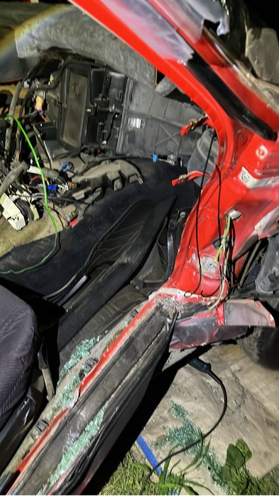 Продам ауди 80 б4 без двигателя,