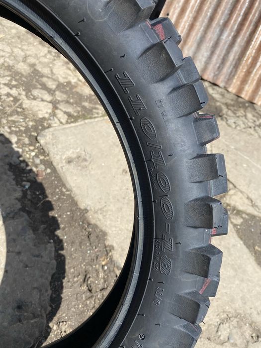 Резина эндуро r18