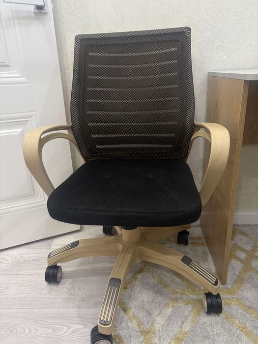 Игровое-офисное кресло