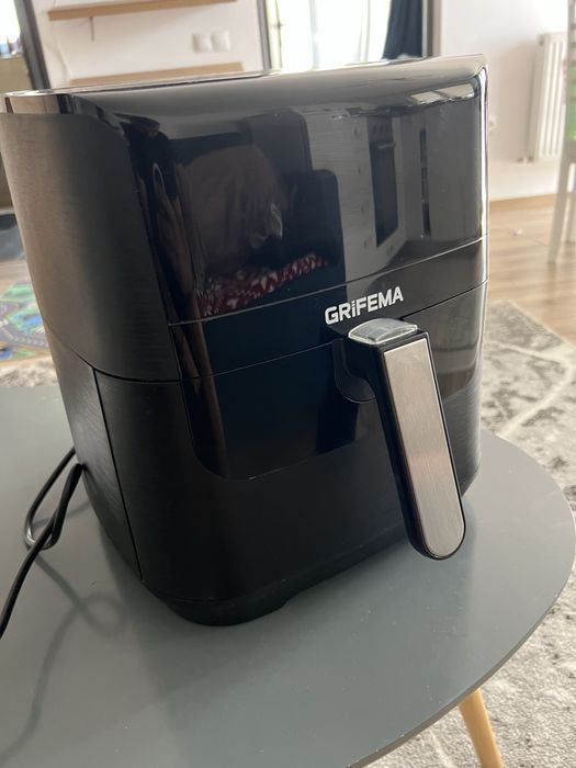 Vand friteuza air fryer grifema