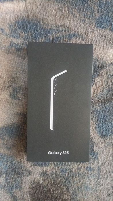 Телефон Самсунг С25