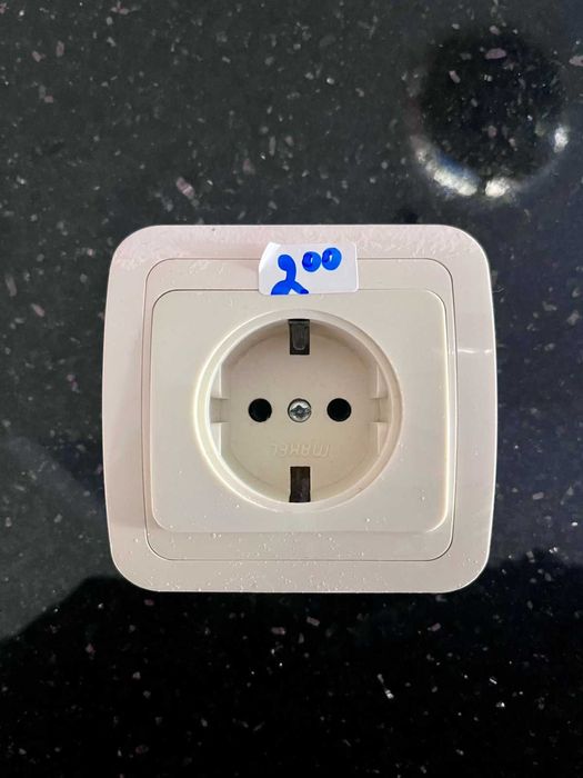 РАЗПРОДАЖБА! Ключове, контакти, розетки