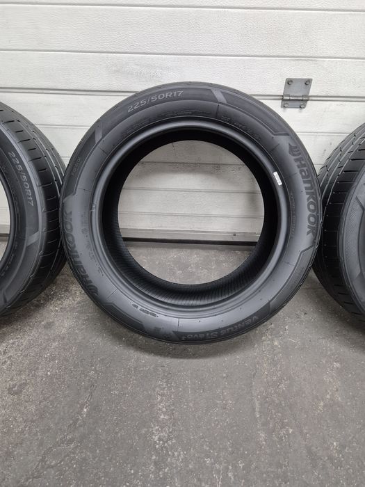 Anvelope Hankook 225 50 17