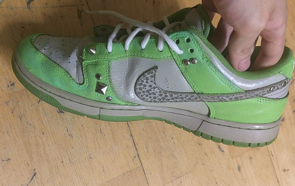 Nike Dunk Marime 42.5 Custom Paint & Studs
