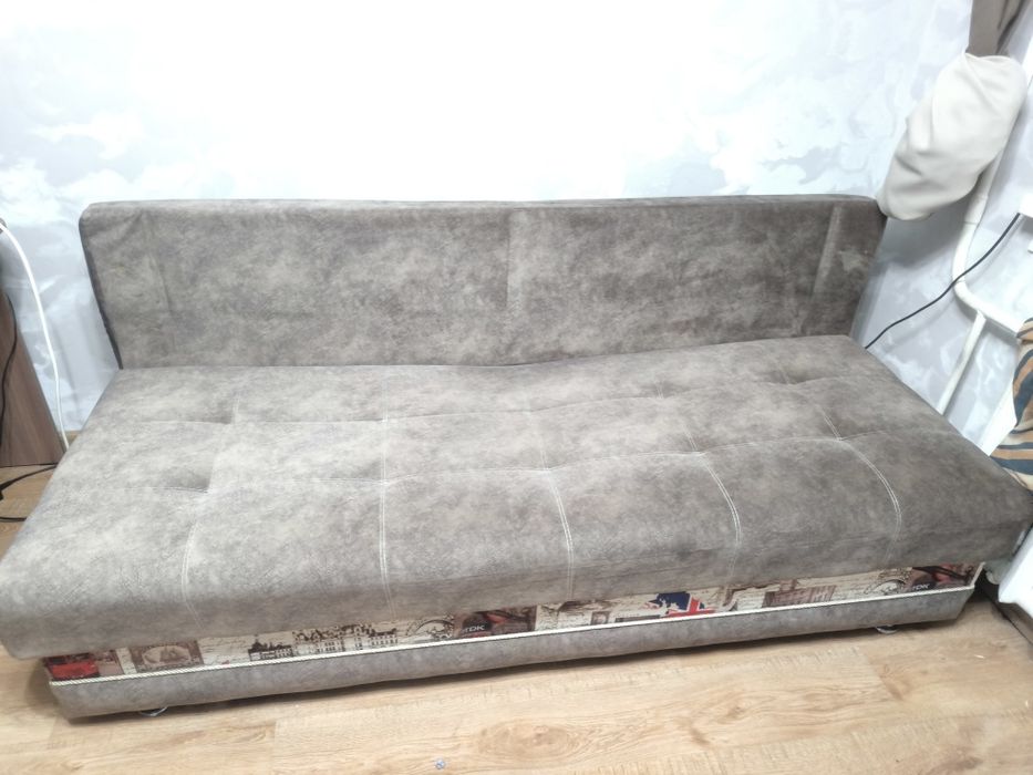 Продам диван раскладной,б/у,в хорошем состоянии , 190* 140.
