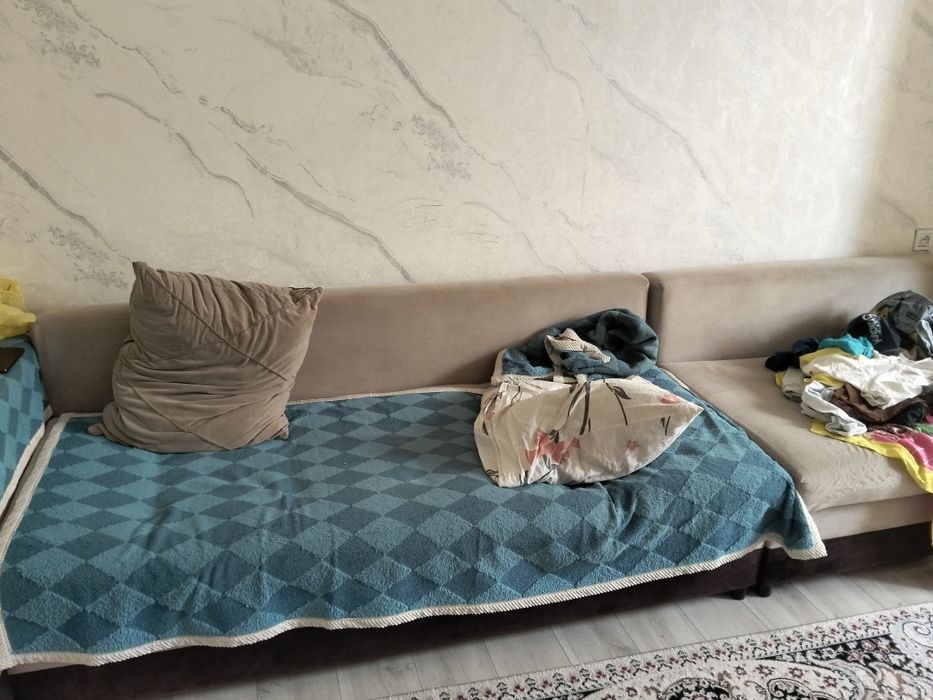 Диван сатылады 3 мерт