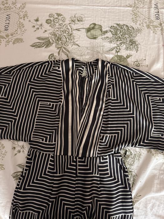 Комбинезон женская размер М материал шелк