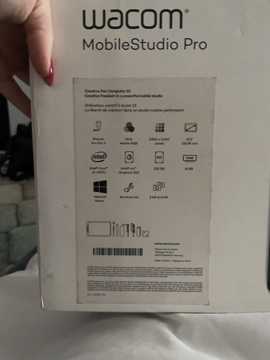 Wacom MobileStudio Pro 13” – i5, 128GB – Model DTH-W1320L-EU