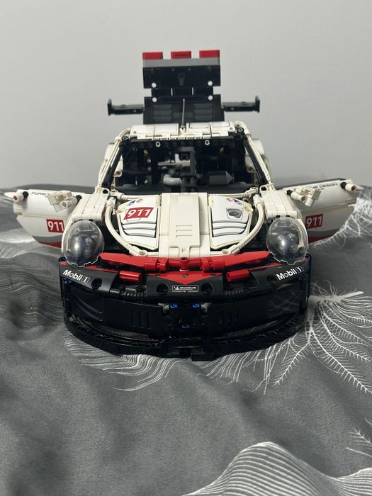 LEGO Technic Porsche 911 RSR