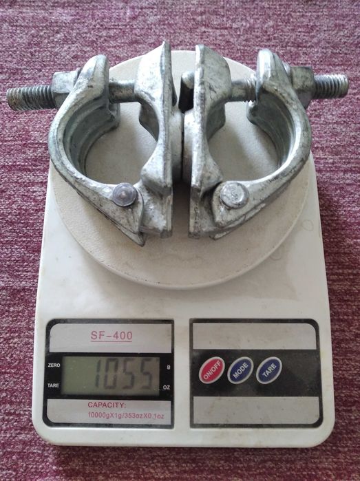 Крепеж, хомут для трубы. Кронштейн, крепление для батареи, радиатора.