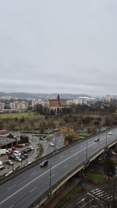 Apartament cu 5 camere, 96mp