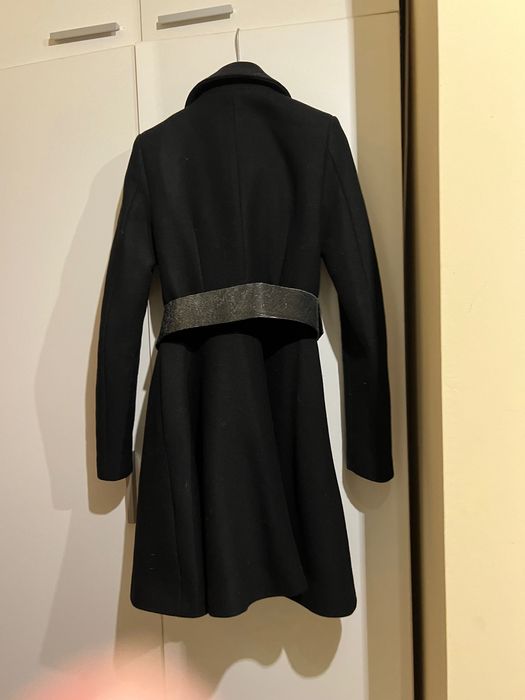 Черно палто Zara