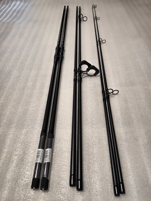 SET 2 Lansete FLX8 3.90M 3Segmente 3.5LBS + 2 Mulinete FL BLACK F 9000