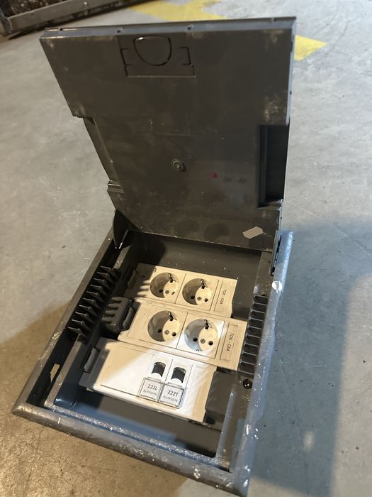 Vand prize pentru pardoseala