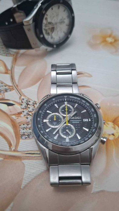 Ручные часы SEIKO в идеальном состояние