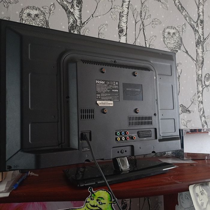 Продам телевизор Haier LE24B8000T