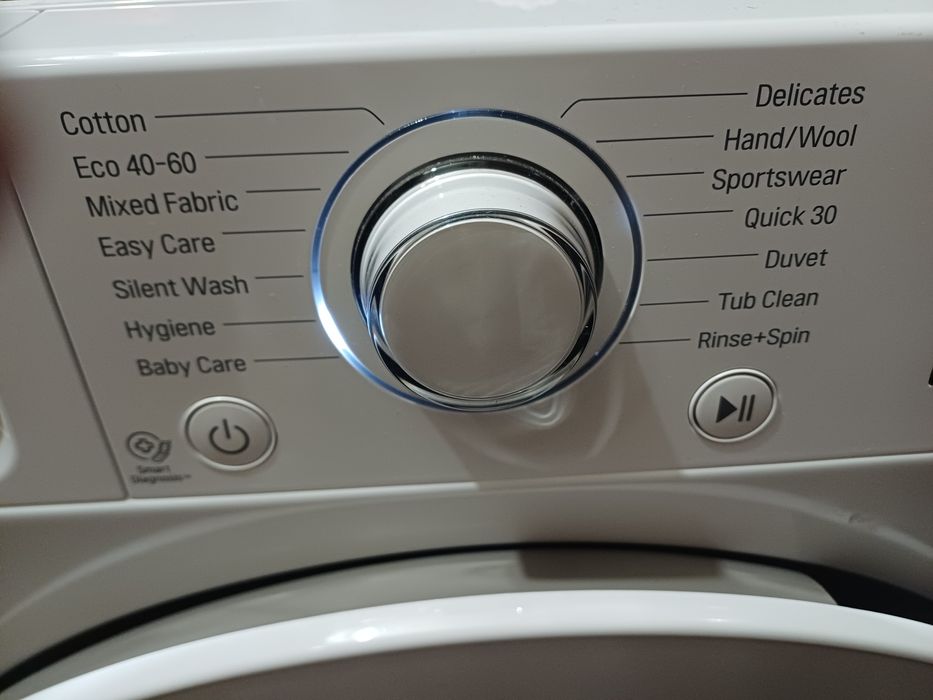 Продавам пералня LG 8кг