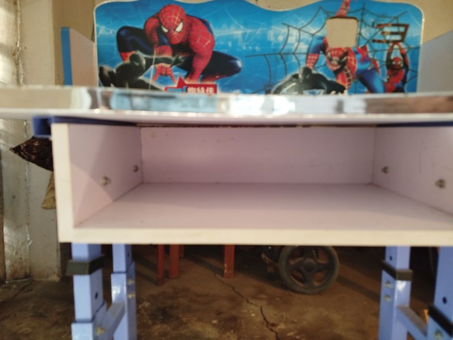 Стол для детей !