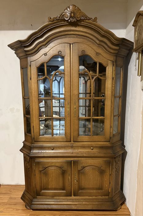 Белорусская мебель б/у, стенка Версаль