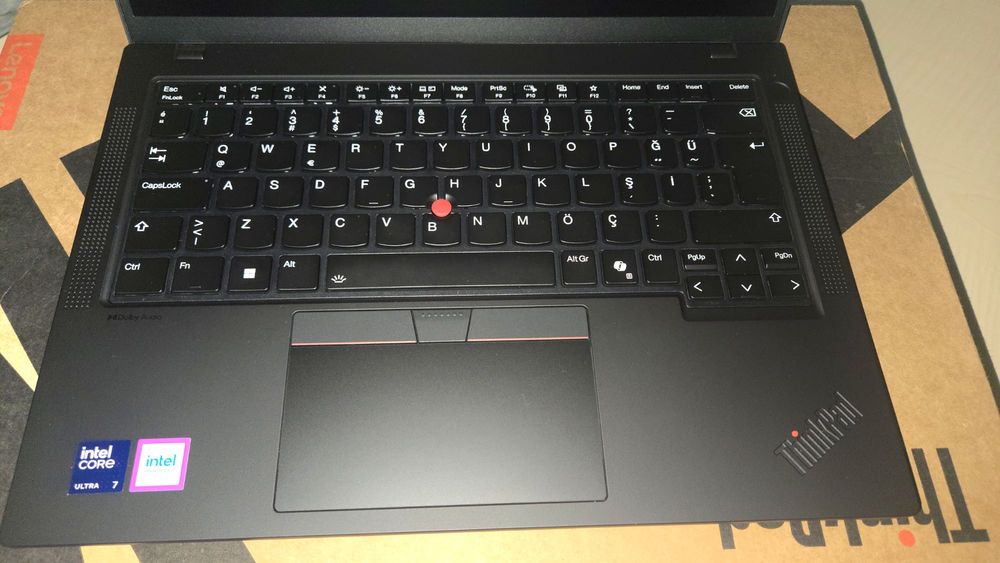 Лаптоп Lenovo ThinkPad T14 Gen5, Intel Core Ultra 7, 64GB DDR5,1TB SSD