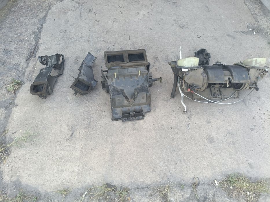 Продам корпус печки е39