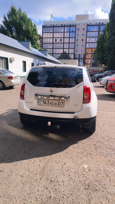 Продам автомобиль кроссовер Renault Duster
