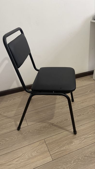 Стулья 2 шт за 10.000 тенге