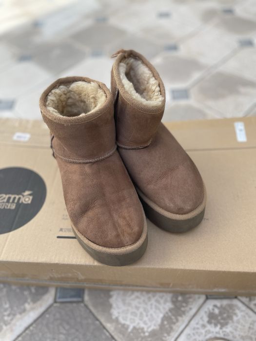 Женские сапоги угги