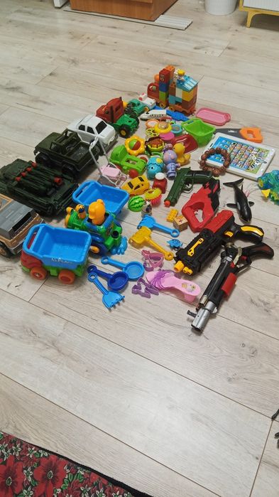 Продам детские игрушки