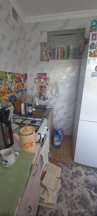 Продам квартиру  3