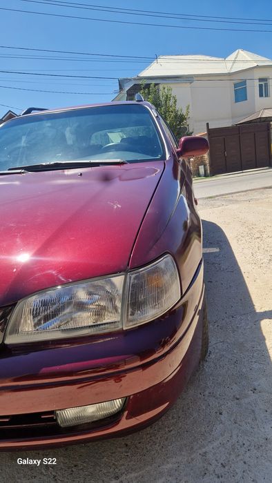 Toyota carina E сатылады