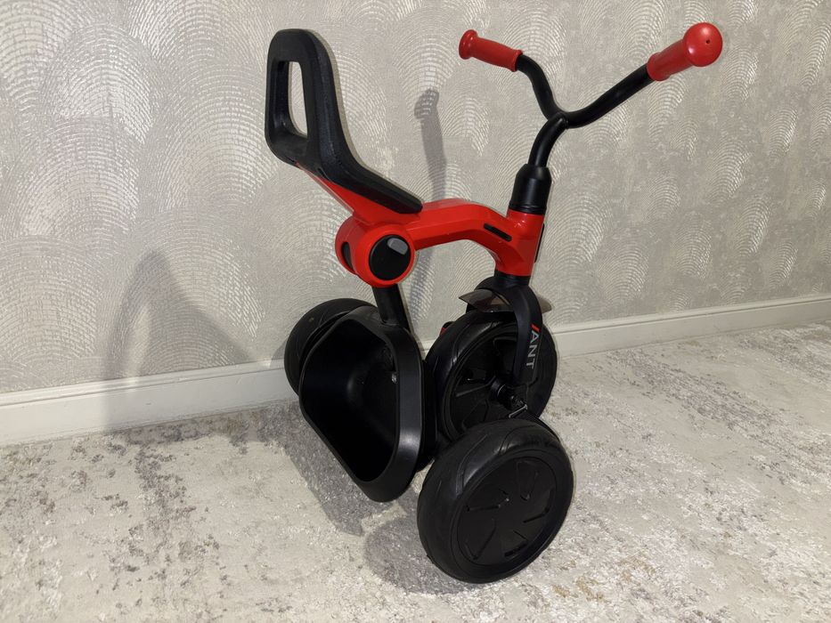 Детский трёхколёсный велосипед