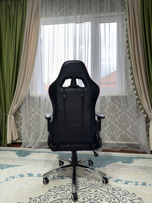 Продам игровое кресло