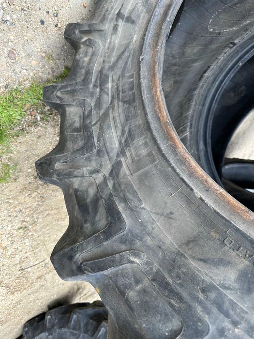 Cauciuc 16.9 R34 Pirelli