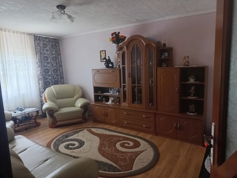 Apartament de inchiriat
