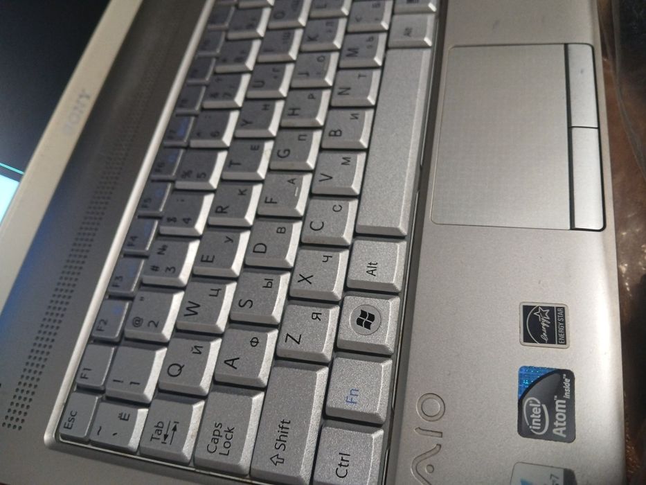 Assalom alekum Netbok sotiladi Sony 256gb xotira