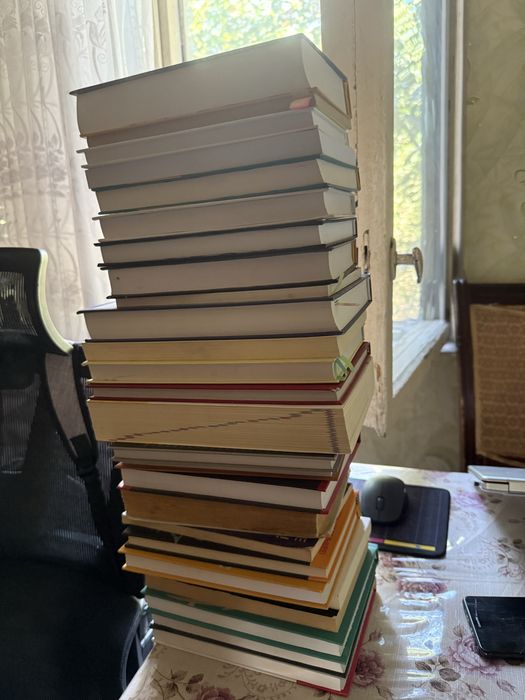 Книги почти новые