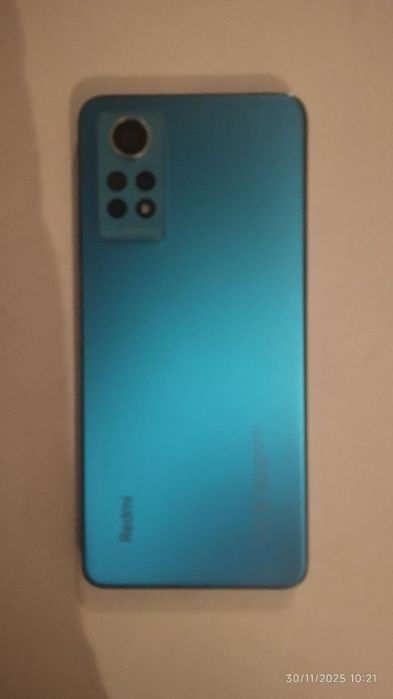 Redmi note 12 pro 6/128 holati ideal chaqalari yoʻq hamma joyiz rednoy