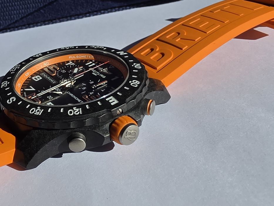 Breitling Endurance Pro 44мм