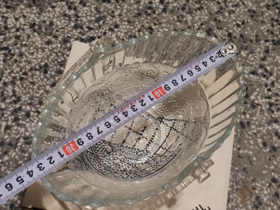 Стъклена кошница бонбониера