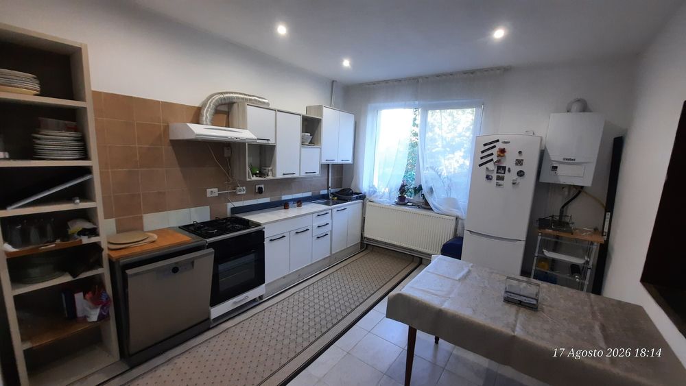 Casa .Apartament în vilă,cu gradina, 90mp