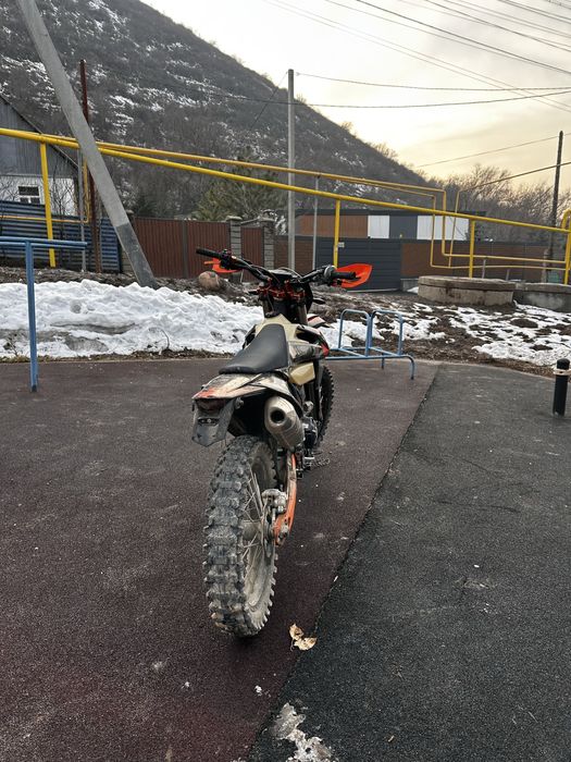 эндуро Henjian 300 кубов на номерах