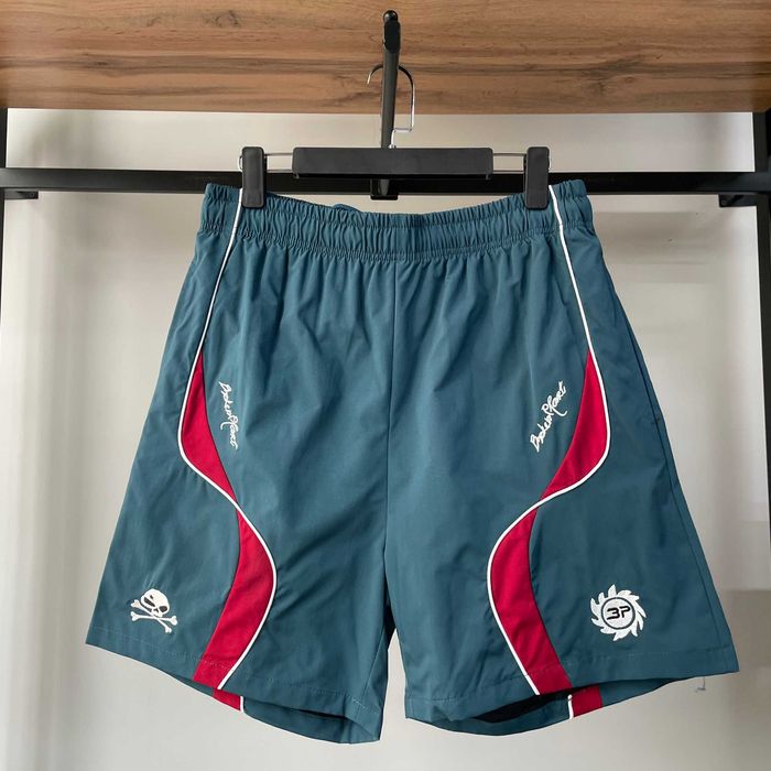 Шорты Broken Planet