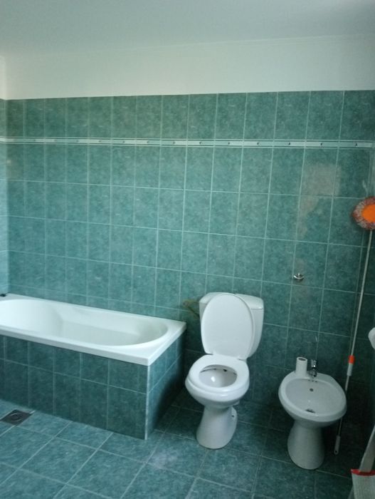 Închiriez casa la țară în localitatea Hida