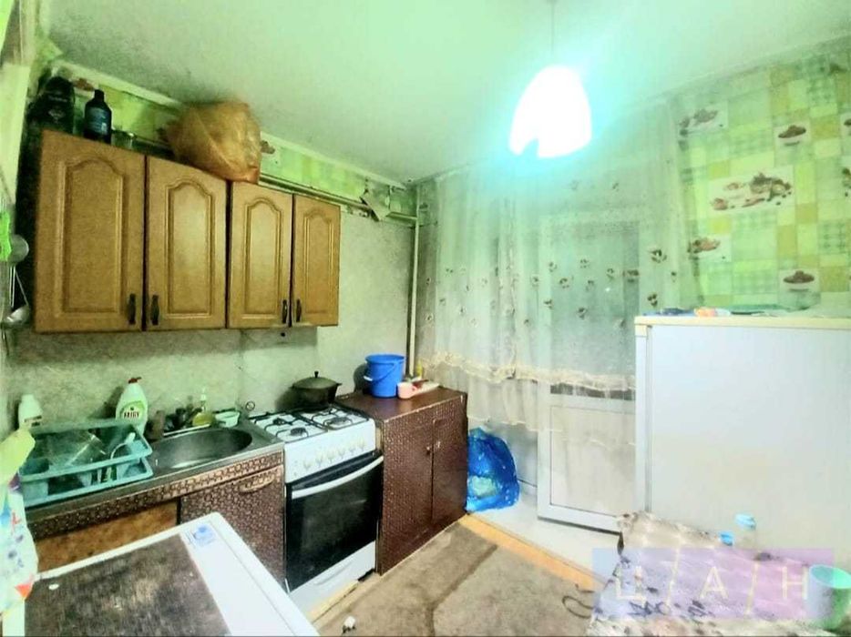 а Продам 3 комнатную Свечка 7 микрорайон