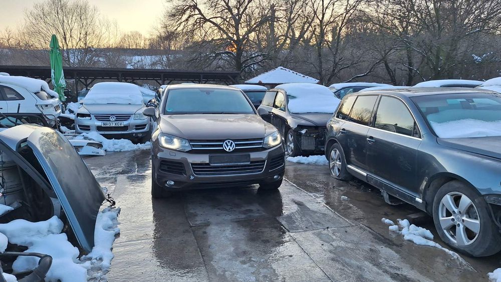 VW Touareg 3.0 V6 TDI,CRC motor 245 к.с. , ел. багажник, 60 броя на ча
