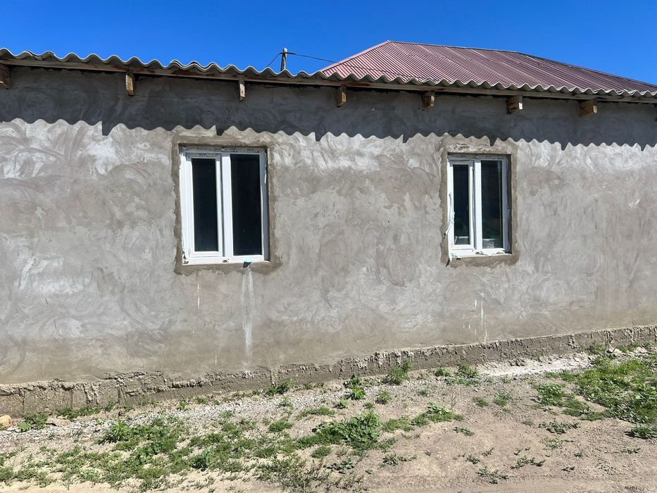 Үй сатылады магазинімен қоса