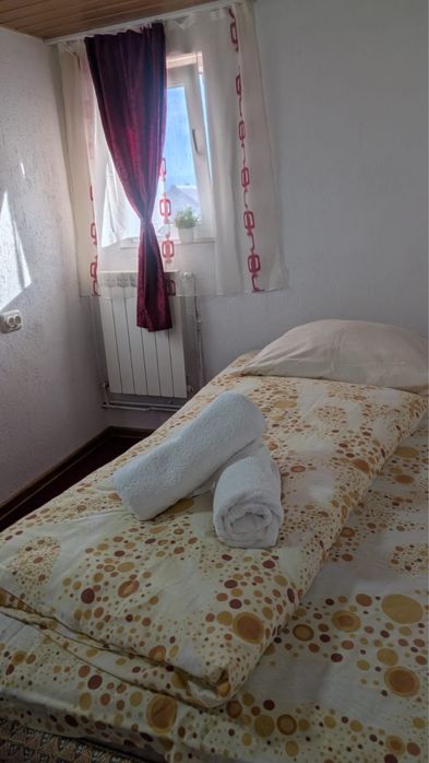 Inchiriez Cabana  In Parang