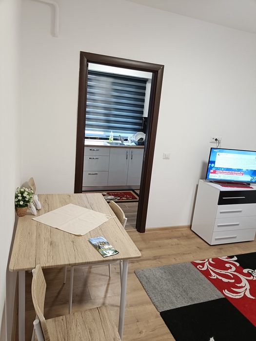 Inchiriez Apartament 2 camere