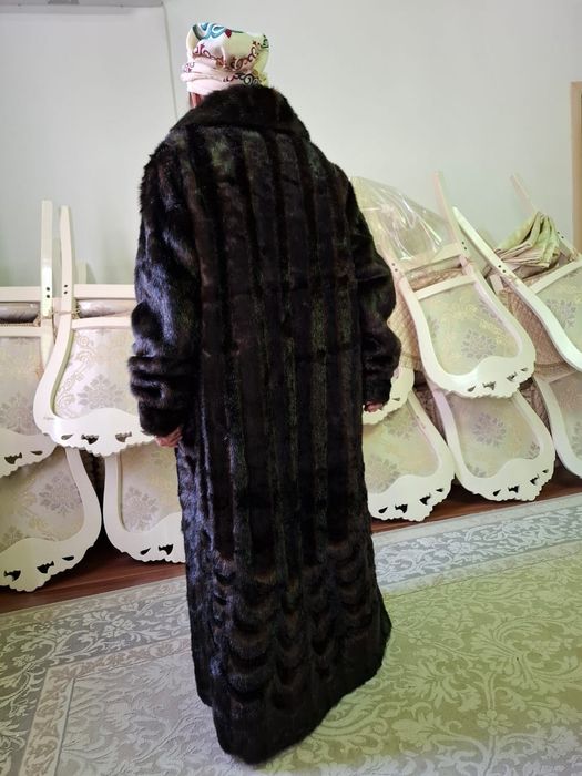 Қыстық әйелдер пальтосы